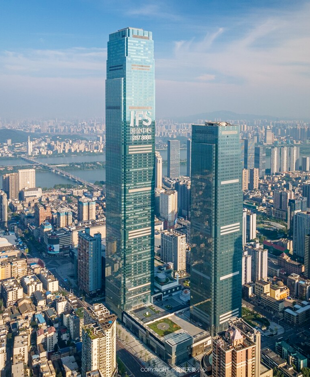 裙楼和塔楼的区别，裙楼与塔楼的区别（截止至2021年全球最高的二十栋摩天大楼）