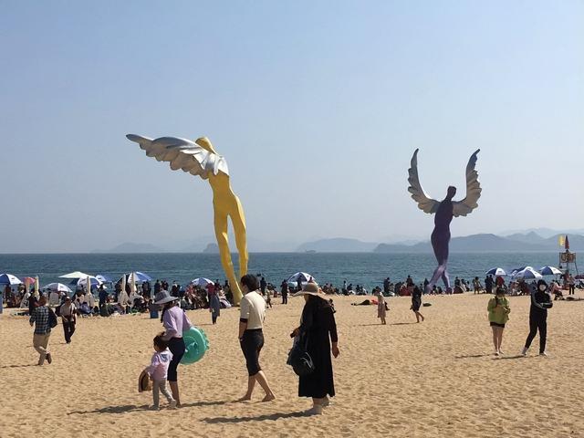 深圳西冲沙滩风景区，夏天是属于海边的季节