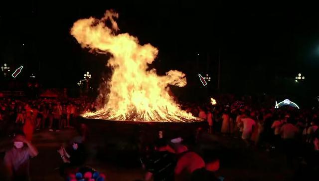 火把节是哪一天，火把节是哪个民族的（那个曾经的狂欢盛宴又回来了）