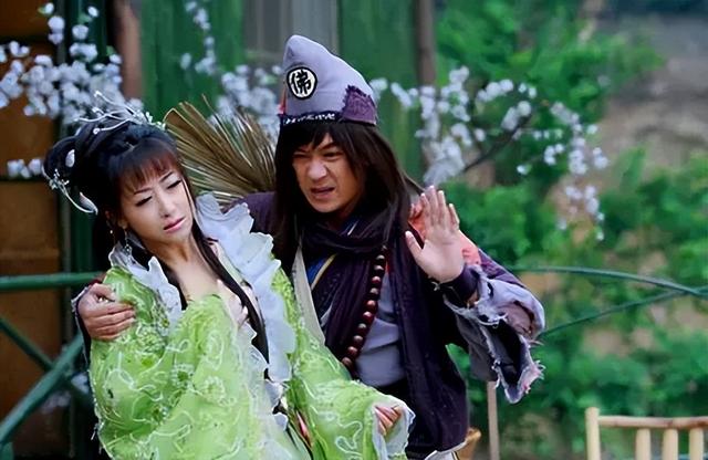 盘点活佛济公十大天神，济公仅排第三，胭脂仙子浴火重生天下无敌