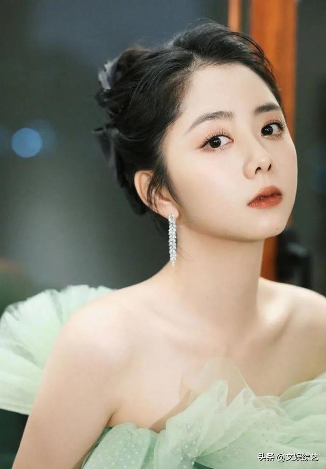 金鹰女神谭松韵现状，谭松韵现身金鹰节
