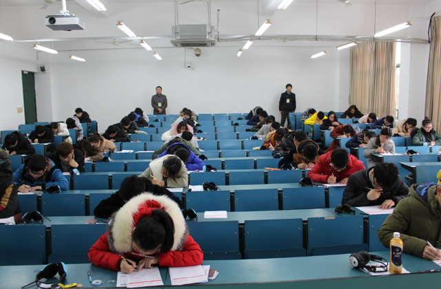 六级毕业后还能考不，大学毕业后还能考六级吗（英语四六级迎来调整）