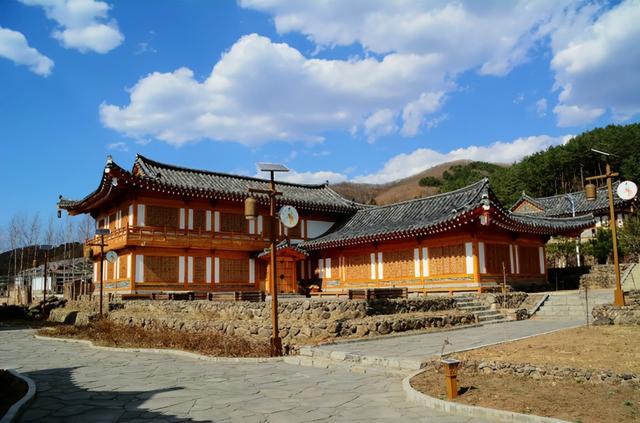 民族的主要特征是什么，民族特征属于什么（但你知道他们最具特色的建筑特色是什么吗）