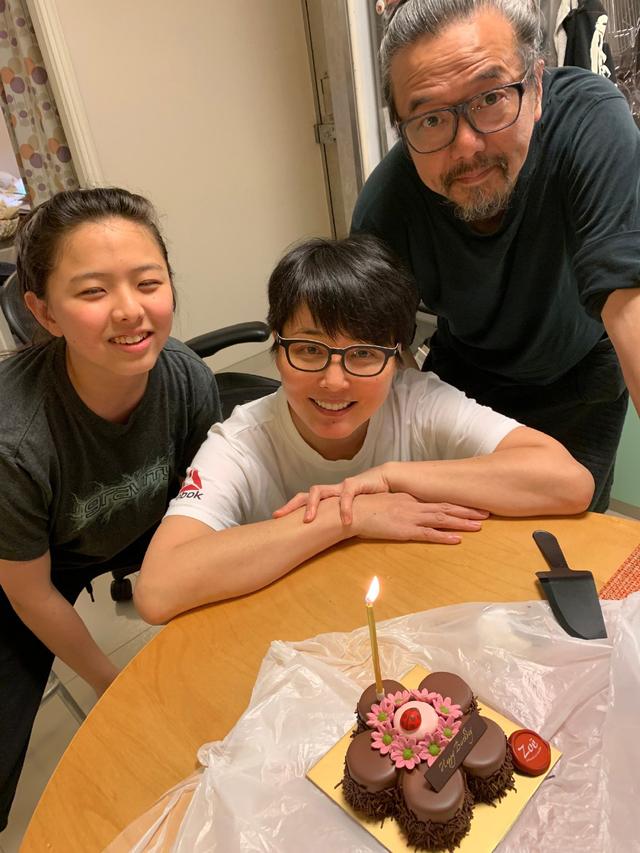 张延个人资料简介，父亲早逝最疼妈妈