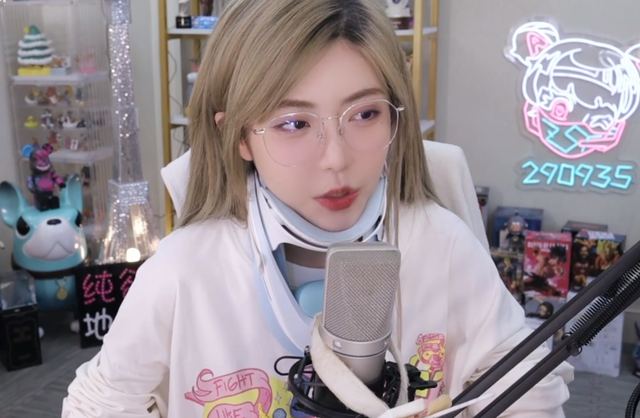 焯是什么梗,焯是什么梗怎么读(周淑怡遭水友调侃"电竞未亡人")