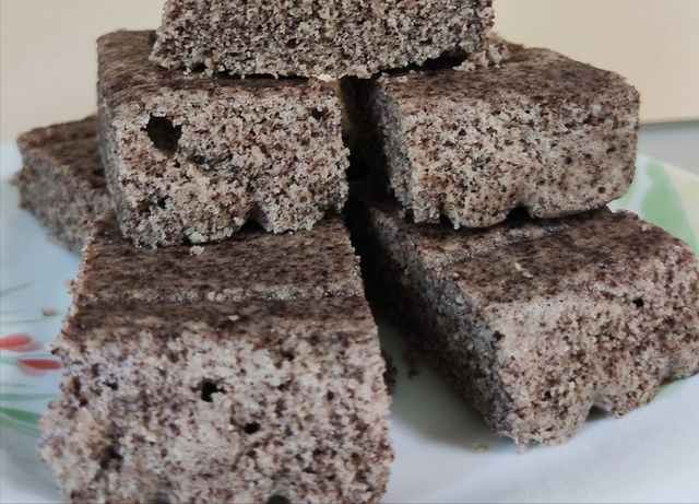 健康饮食十句口诀，饮食健康知识小常识（牢记饮食口诀“三黑二白一红”）