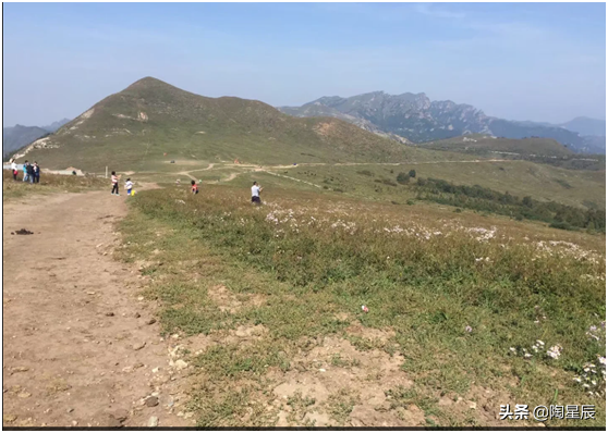 东灵山在哪里，谁见过北京的最高峰东灵山顶