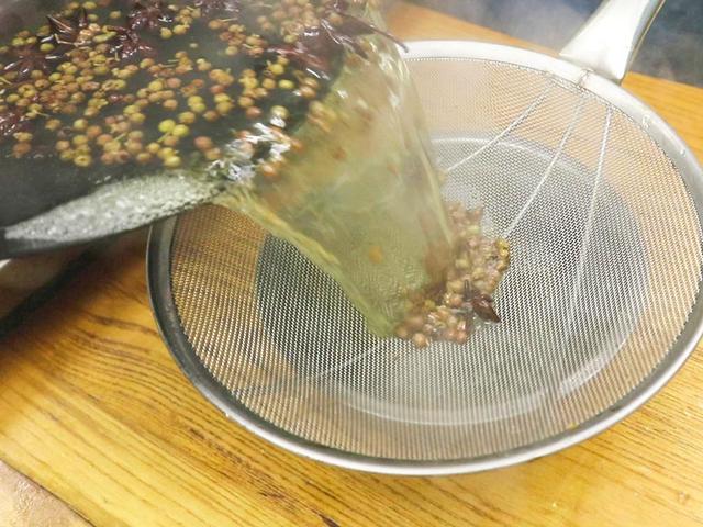 六月六是什么节日，有什么习俗（各地都有不同的风俗和传统美食）