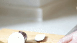 素肉怎么炒，炒肉片的做法（5块钱吃撑全家人）