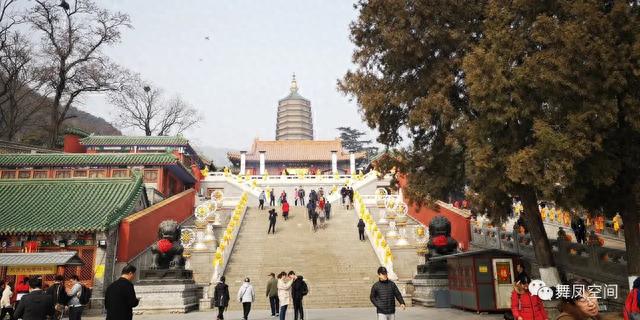 西山八大处第二处，灵光寺