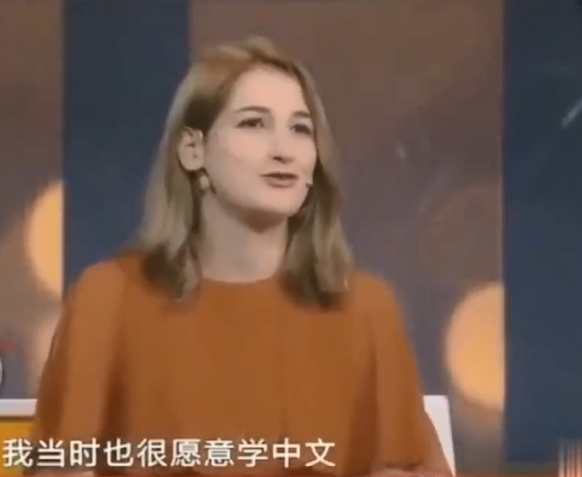娶了儿媳妇的女人，娶了儿媳后，一家人的生活一言难尽（重庆小伙娶法国美女）