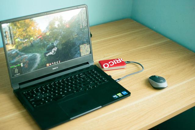 笔记本固态硬盘怎么选，怎么挑选笔记本电脑固态硬盘（用比内置硬盘还快的移动固态硬盘）