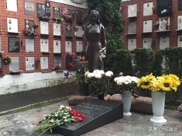 变色龙的作者，变色龙的作者是什么（戈尔巴乔夫将入葬的莫斯科新圣女公墓）