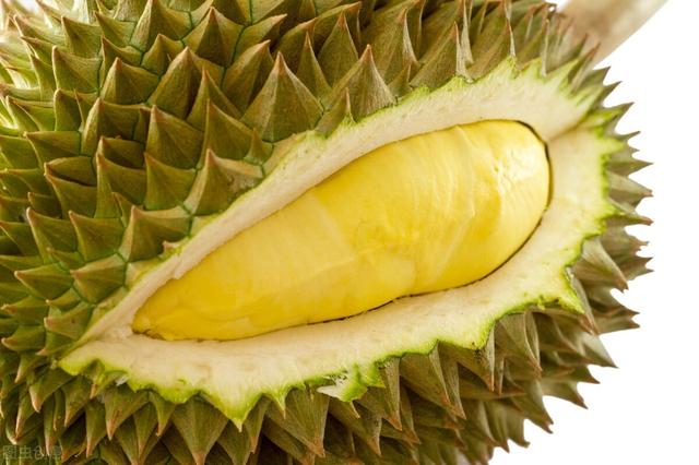 榴莲吃不完冷藏还是冷冻，榴莲冷冻还是冷藏（榴莲开一半另外一半会坏吗）