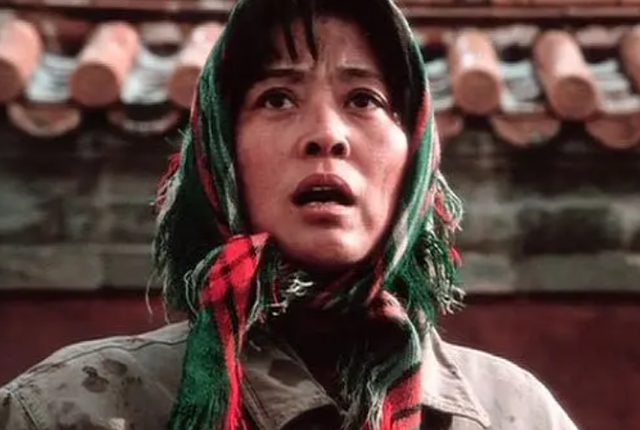 盘龙卧虎高山顶的演员，盘龙卧虎高山顶的演员是谁（把汤唯和蒋勤勤等女星放在一起）