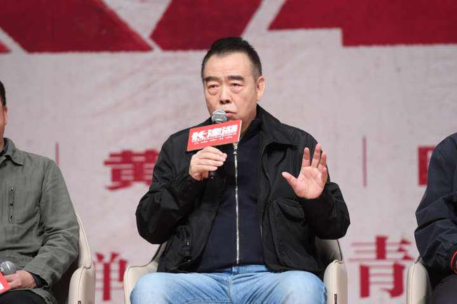 陈雨昂是陈红亲生的吗，陈红儿子陈雨昂（他为何转身就娶小16岁的陈红）