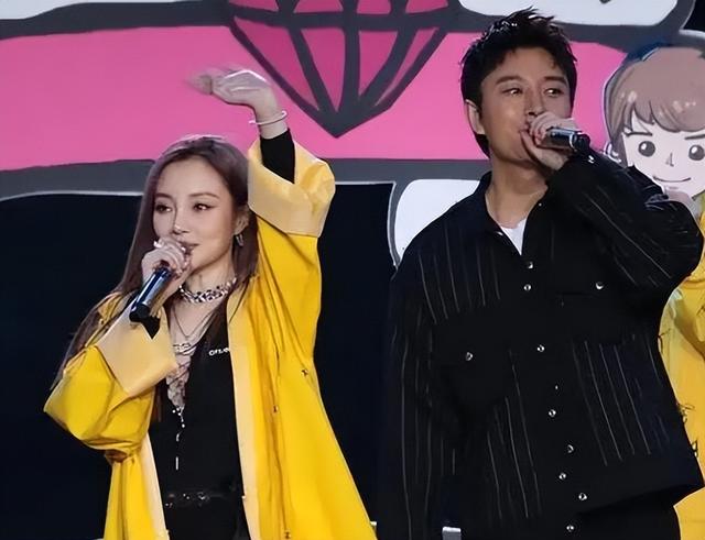 贾乃亮：从人人同情到“声名狼藉”他都做错了什么？
