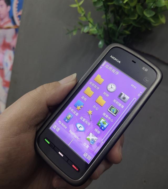 诺基亚s60v5手机,诺基亚5230是什么系统(追忆一代神机