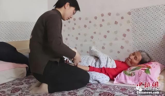 乃格兰什么意思，乃格兰是哪儿的话（鲁一夫│《奶奶》）