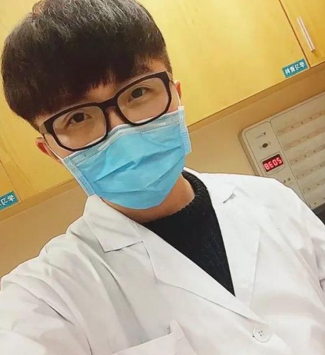 毛不易是哪个公司，毛不易公司老板是谁（被薛之谦发掘、被李健力捧）