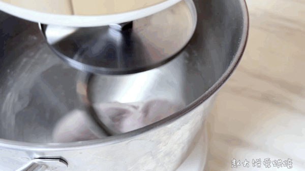 早餐小面包制作方法，早餐小面包制作方法步骤（面包入门必学）