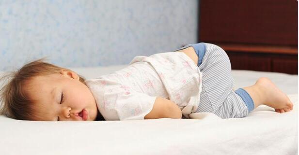 喜欢趴着睡觉的女人是什么原因，为什么喜欢趴着睡觉（如果你明白背后的原因）