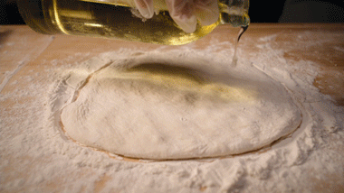 美贝怎么吐沙，2分钟花蛤快速吐沙子（洗白白盖上被子煮一煮）