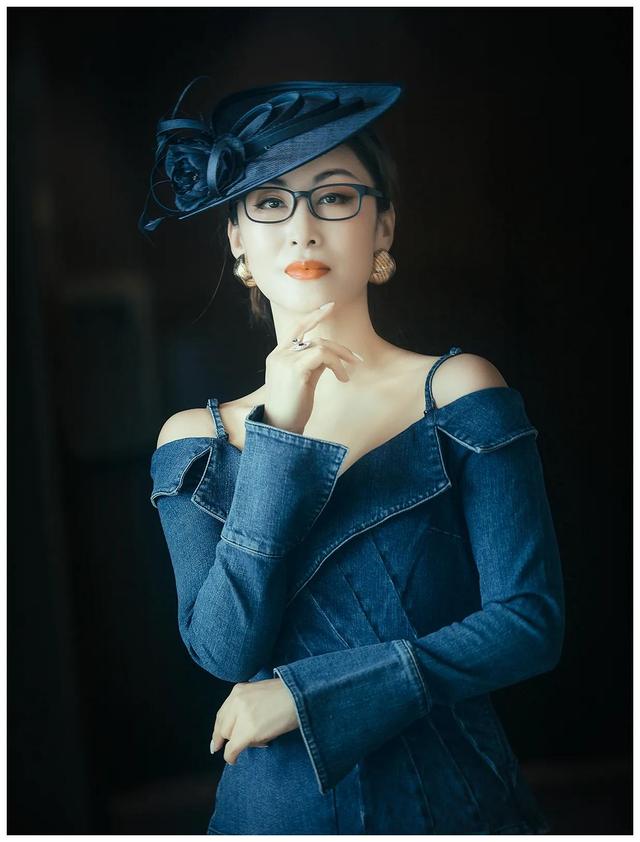 表情控制技巧，人像摄影中如何控制模特的表情