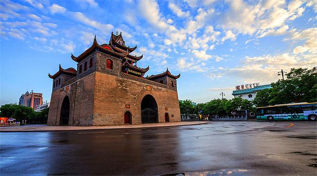 宁夏有哪些大学，2019-2020宁夏自治区大学排名（宁夏自治区大学排名榜）