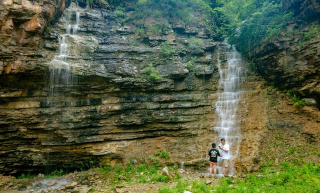 厦门景点介绍，厦门景点介绍100作文（厦门这几处山水秘境令人沉醉）