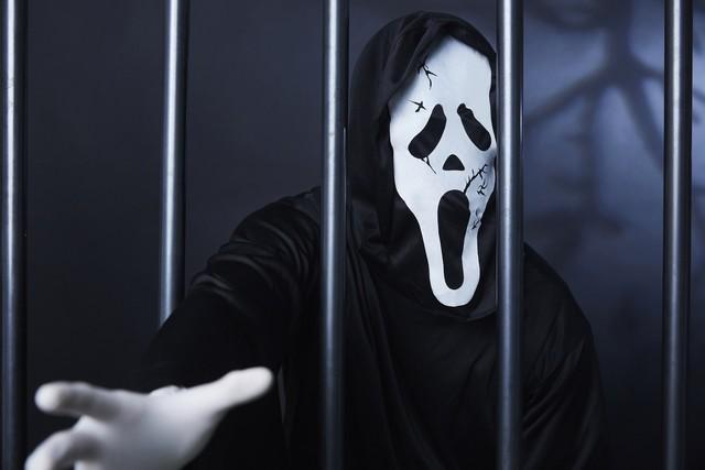 变态是什么样的人，怎样判断一个人是否有变态心理（你身边可能潜藏着2个以上的心理变态）