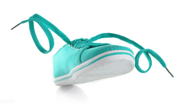 鞋带老是松怎么办，鞋带怎么系不容易松开（为什么你的鞋带总是松开）