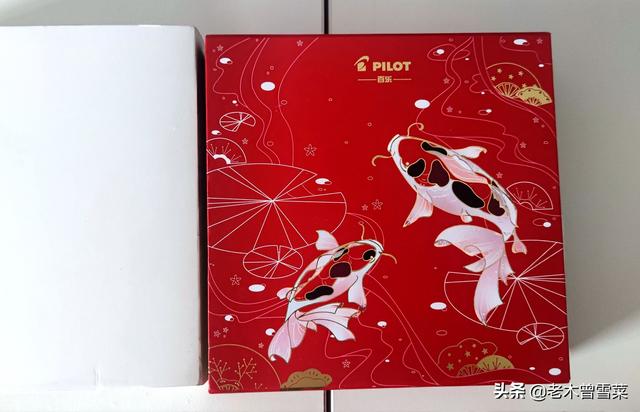 钢笔怎么换墨囊（从零开始用钢笔~钢笔入门指导篇）