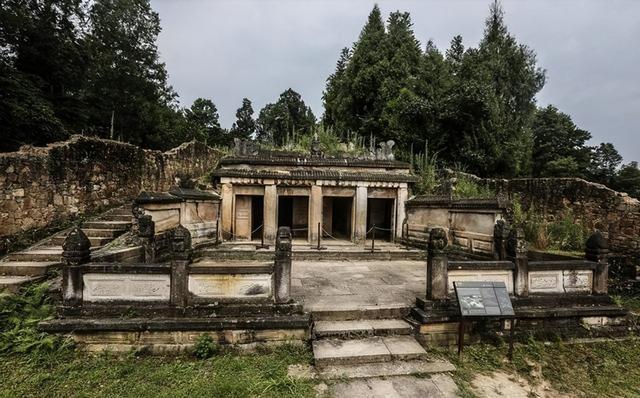 大清灭亡的最后几天，至今为何还有人守皇陵