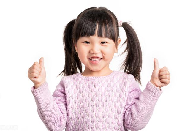 孩子胆小怎么办?请家长做好这6点，孩子特别胆小怎么办（怎样才能让孩子克服胆小）