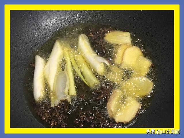 虾吃虾涮的做法，虾吃虾涮火锅的做法（在家煮火锅一样好吃）