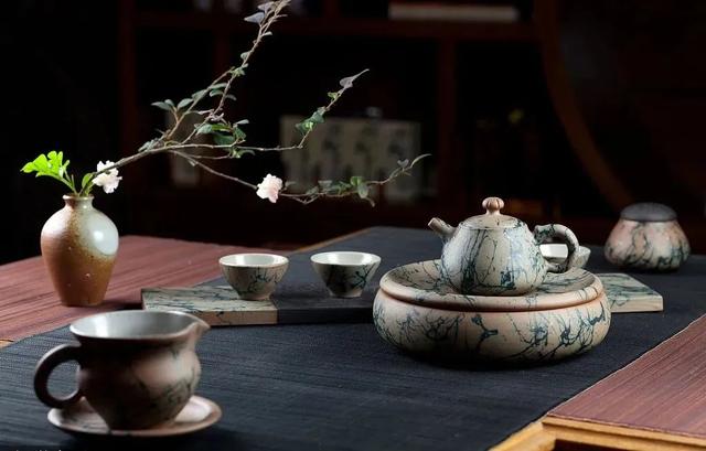 比喻句大山像什么，大山像什么的比喻句怎么写三年级（小测一下，你是什么水）