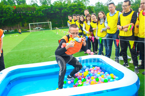 联欢会上的小游戏，篝火晚会趣味小游戏（年会上绝对不冷场的小游戏）