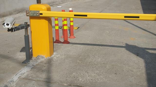 如何统计车流量，车流量计数器（上海嵌联自动化科技有限公司车流量统计系统）