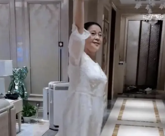 移民后最后悔的明星，这十位老牌明星