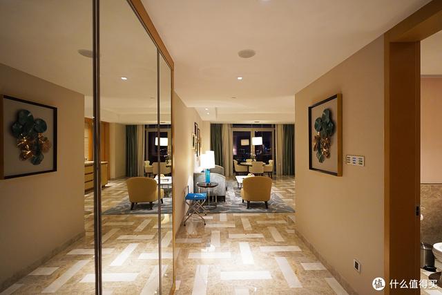 亚特兰蒂斯在哪里，亚特兰蒂斯在哪（“人傻钱多”的三亚亚特兰蒂斯）