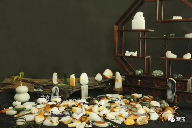 玉石原石怎么卖出去，玉石原石怎么卖出去呢（年底，一大批玉雕师转行了）