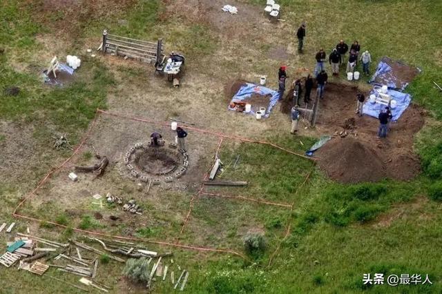 诡异笑容图片吓人，十大诡异笑容（为何会在法庭上露出诡异笑容）