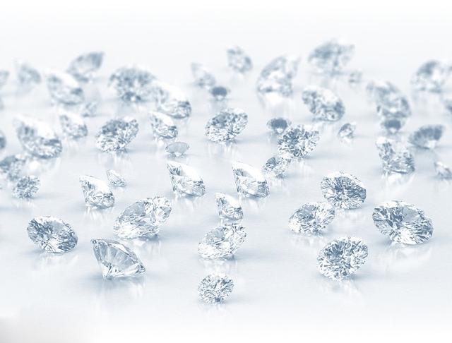 亚克力是什么意思，亚克力是什么材料贵吗（亚克力是什么材料是塑料吗）