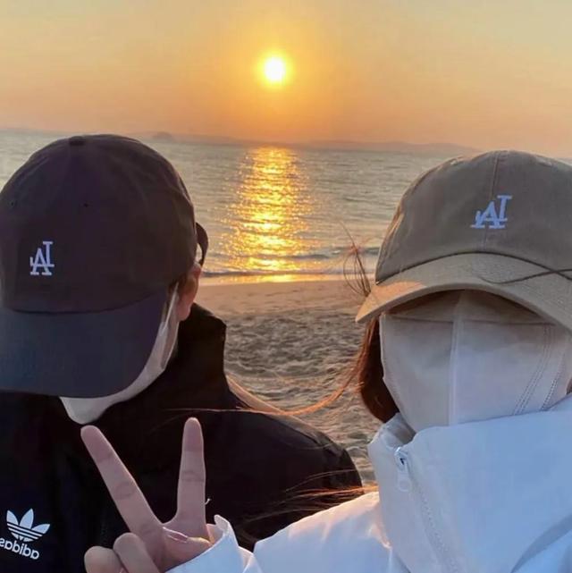 文艺风微信头像，文艺风微信头像图片（文艺风情侣头像）