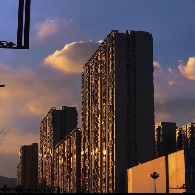 一群人一起努力的句子，一群人一起努力的文案（有哪些能支撑你继续努力的句子）