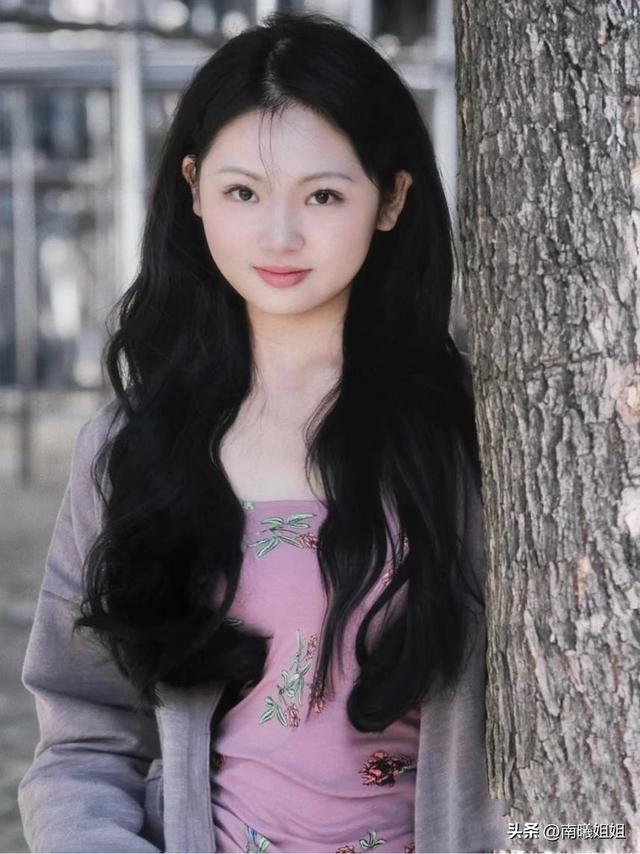 宽脸适合的发型，适合脸宽女生的刘海造型（看舒淇、王菲就知道）