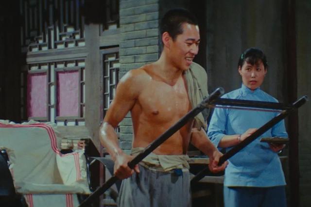 骆驼祥子故事简介，你就读懂了中年人的心酸