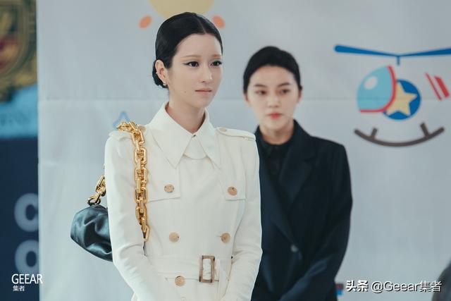 韩国女装品牌有哪些，教你用4件单品穿出时尚气势（欧韩时尚女装）