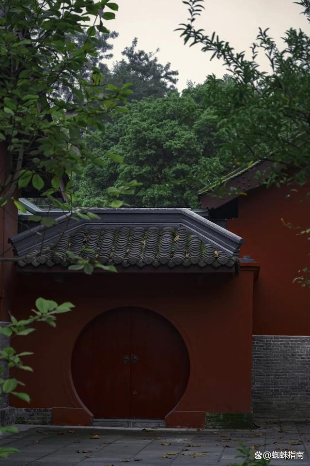 成都网红打卡景点，成都网红打卡景点推荐（这6个地方一定不可错过）